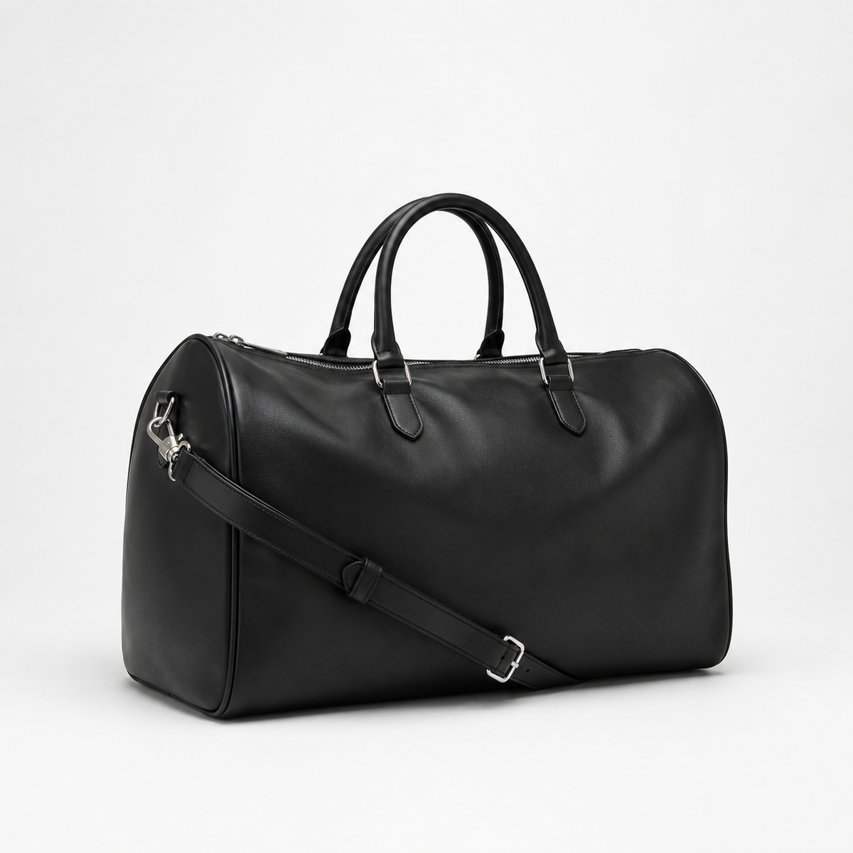 The Continental Holdall™ — three-quarter view