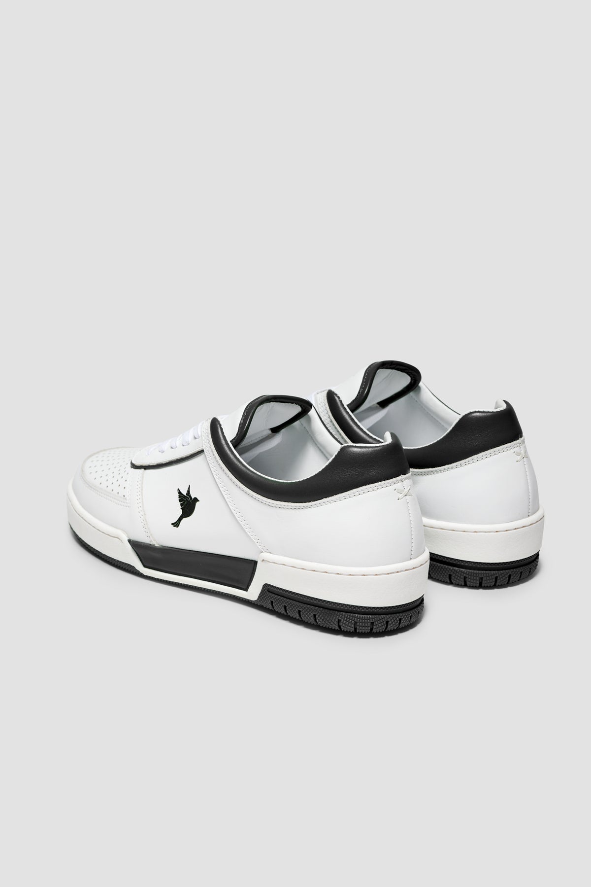 The PR003 — White / Black — studio view 03