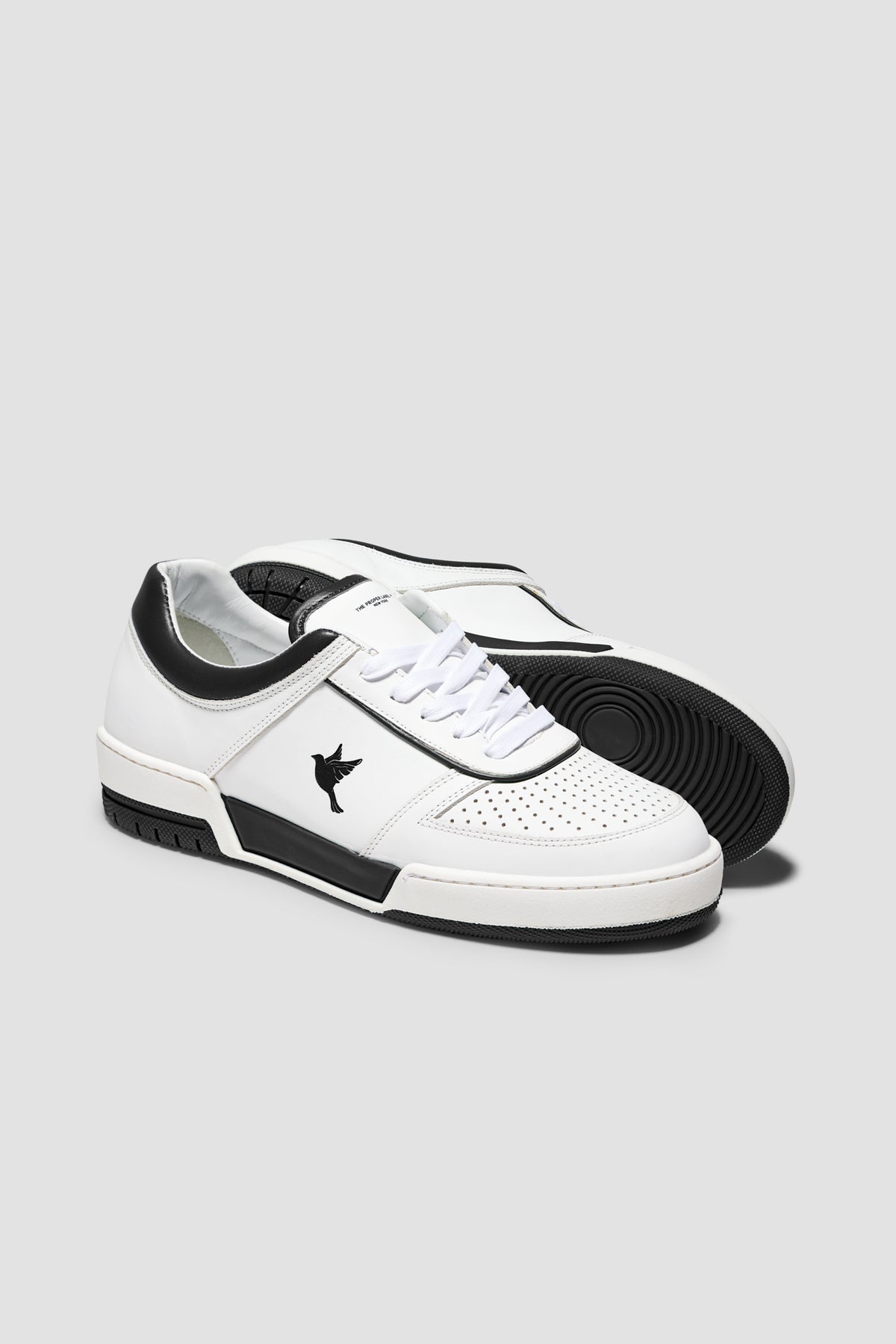 The PR003 — White / Black — studio view 04