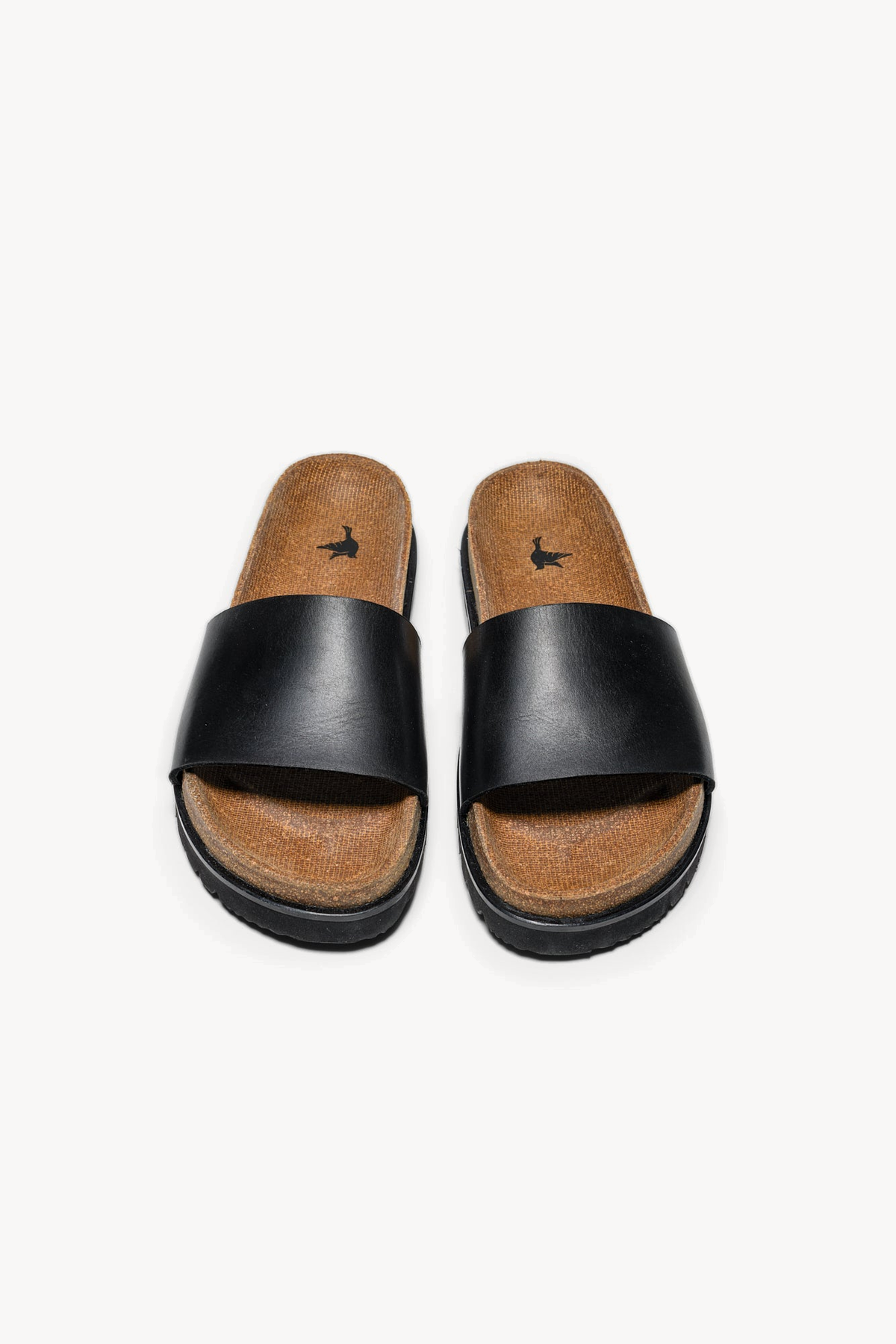 The Proper Slide — Black — studio view 05