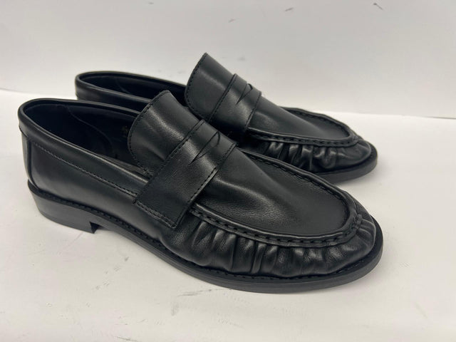 Workshop study — calf leather