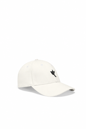 Dove cap — beige — single product view on the Maison studio background.
