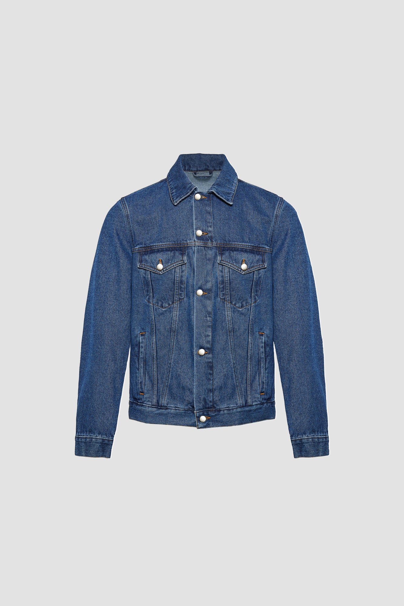 CLOTHES 004 / The Proper Essentials / 2023